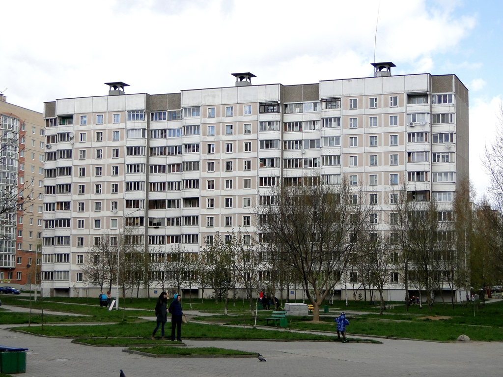 Минск, Улица Сергея Есенина, 47