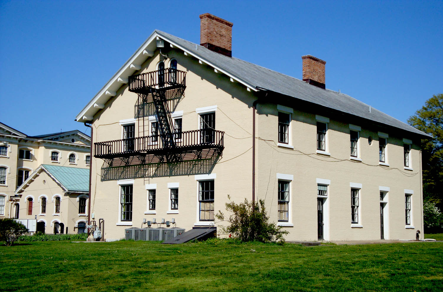 Нью-Йорк, Richmond Terrace, 1000
