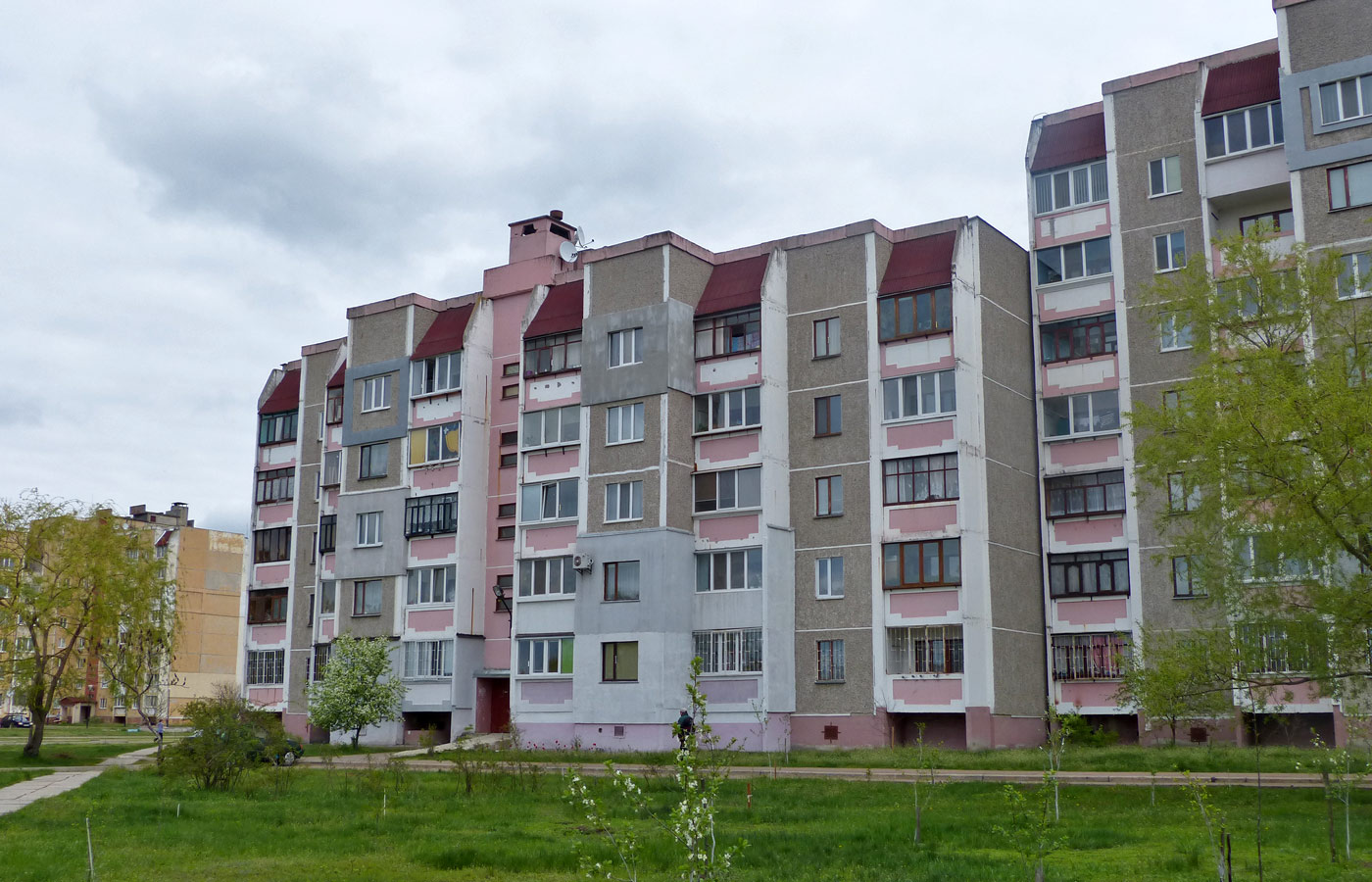 Славутич, Квартал Черниговский, 19
