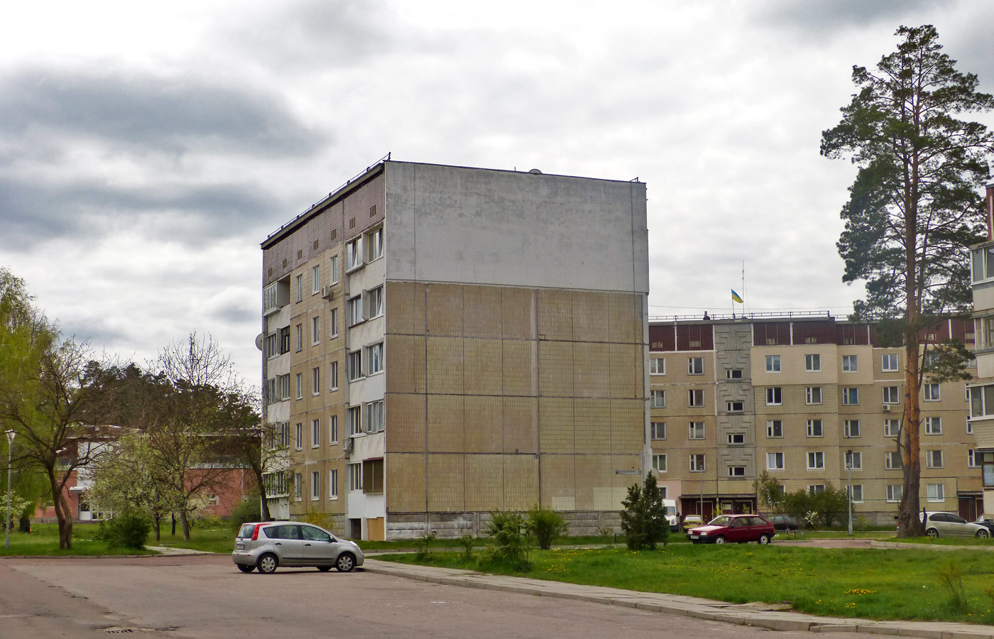 Славутич, Квартал Белгородский, 10
