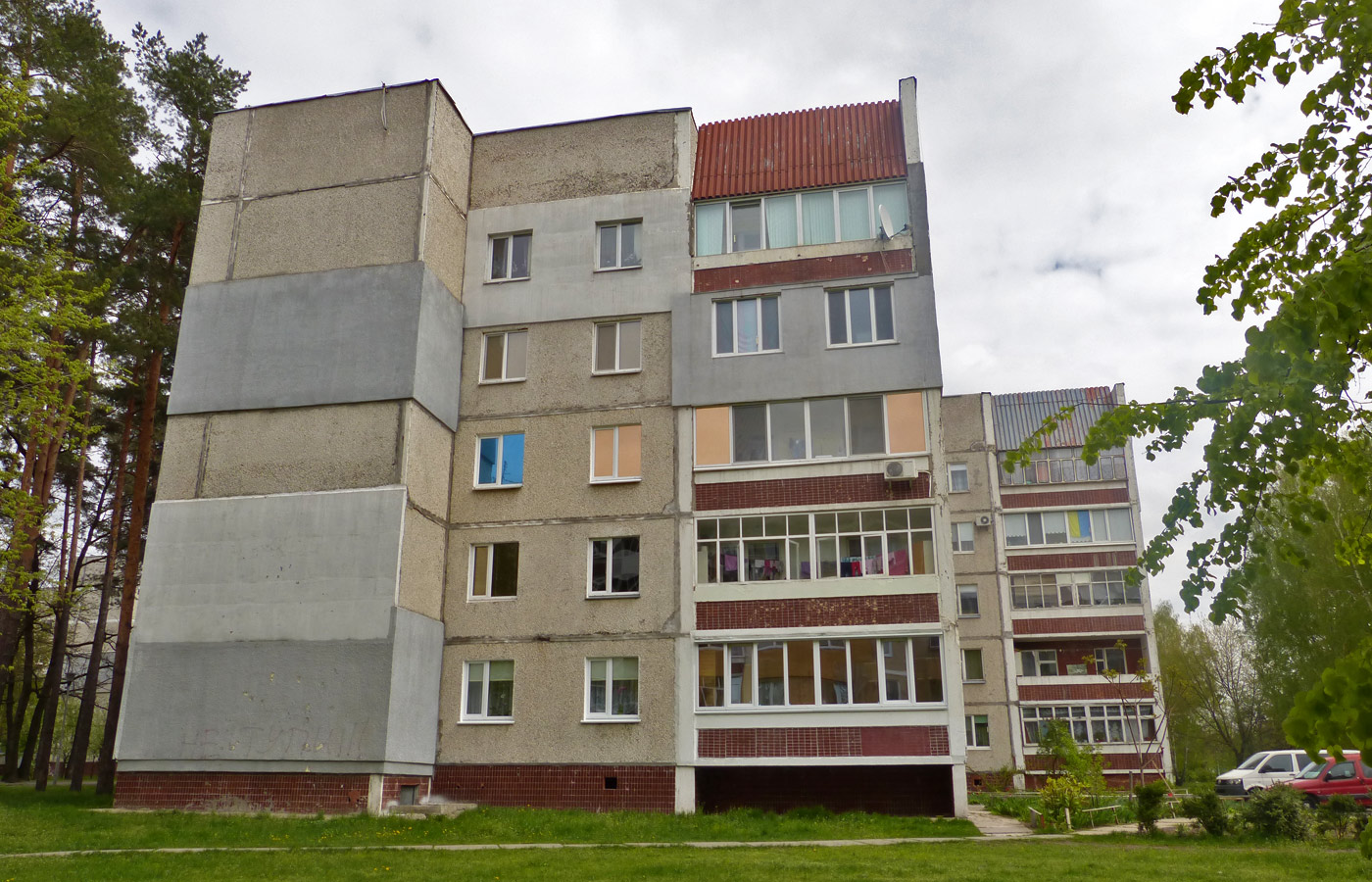 Славутич, Квартал Московский, 4