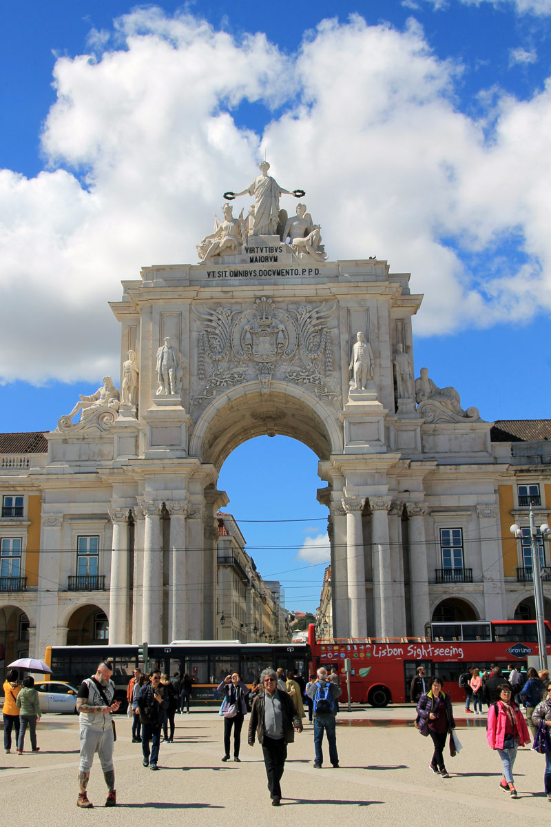 Лиссабон, Praça do Comércio, 3