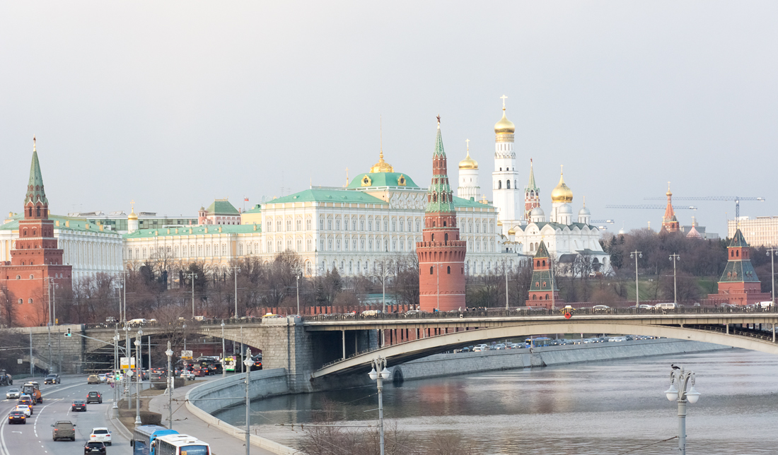 Moscow, Кремль, Водовзводная башня; Кремль, 6А; Улица Серафимовича, Большой Каменный мост