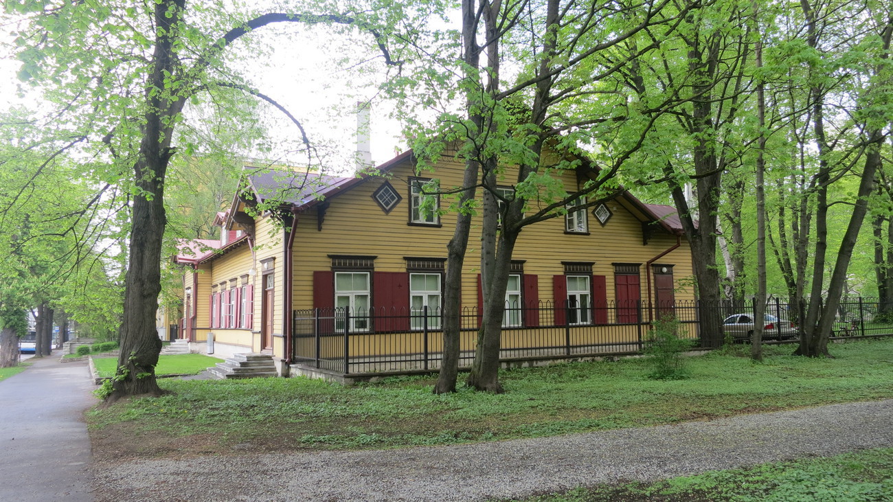 Таллин, Toompuiestee, 10