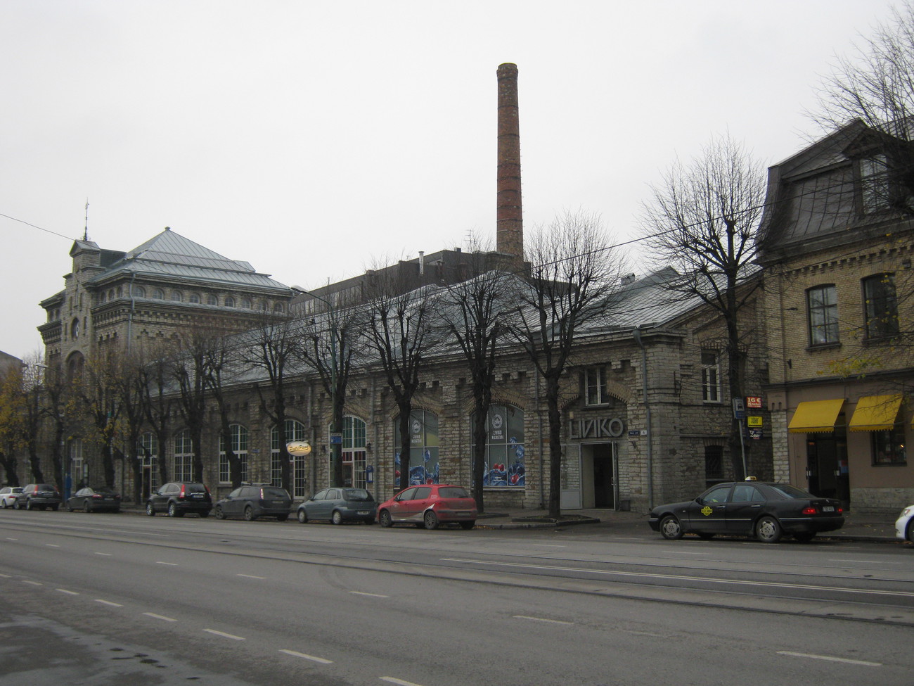 Таллин, Mere puiestee, 6/6a; Mere puiestee, 6e