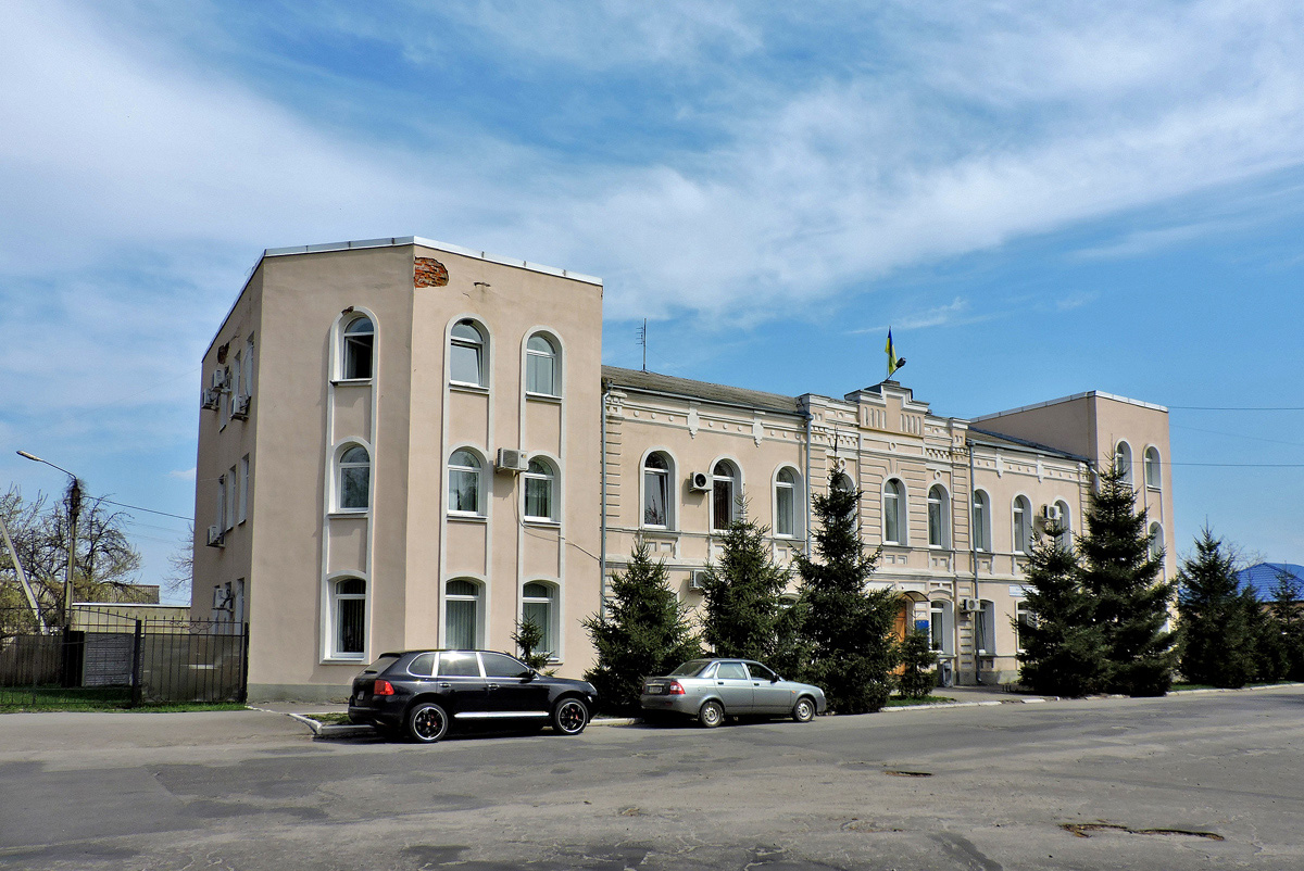 Змиёв, Административная улица, 11 Змиёв, Административная улица, 11