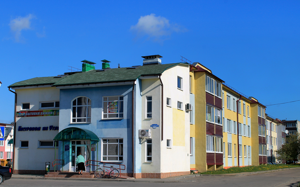 Островец, Улица Володарского, 23