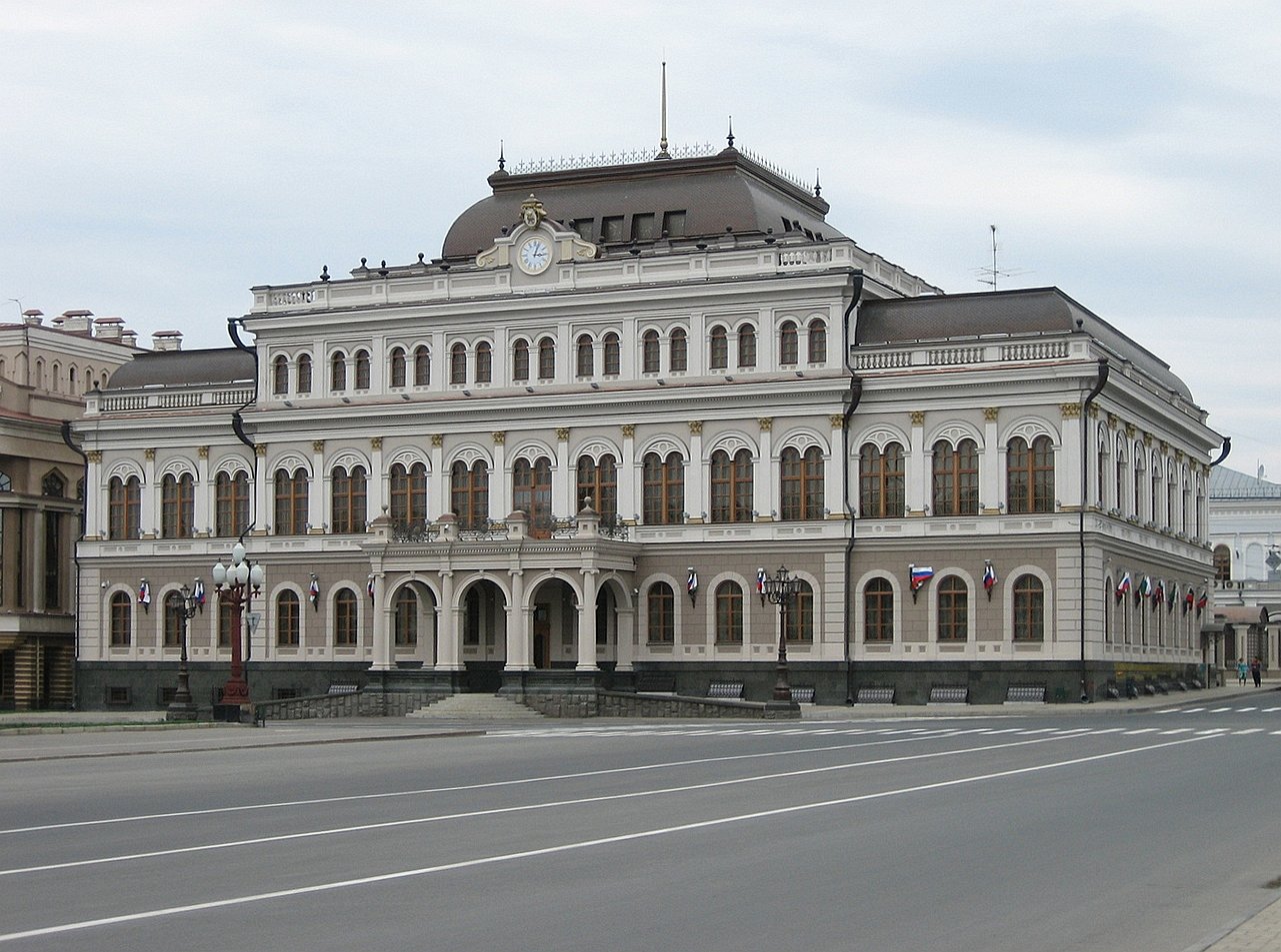Kaasan, Улица Карла Маркса, 33 / Улица Пушкина, 62
