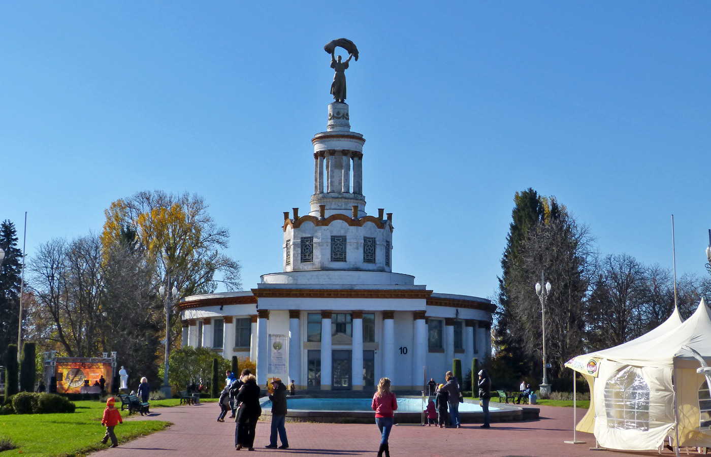 Киев, Проспект Академика Глушкова, 1 корп. 10
