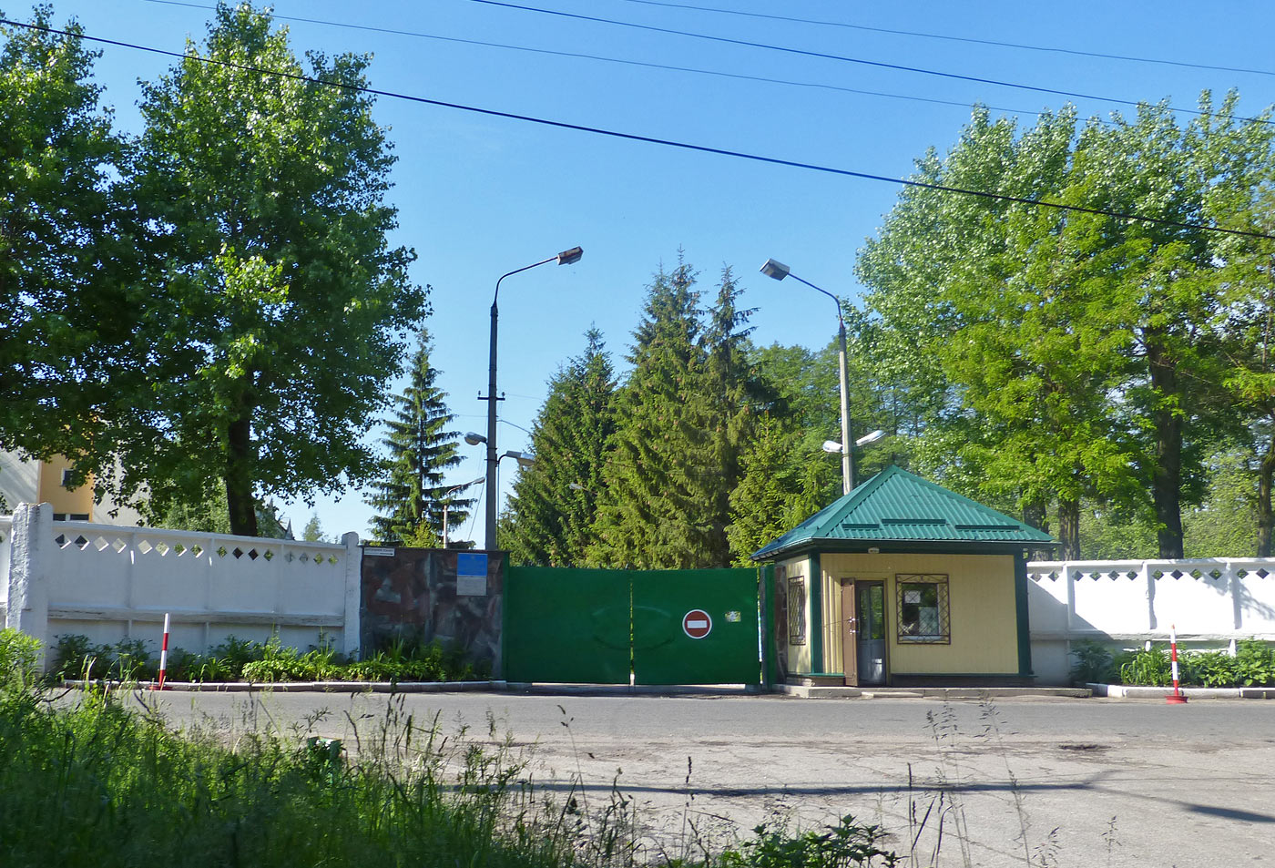 Глеваха, Вокзальная улица, 8 проходная