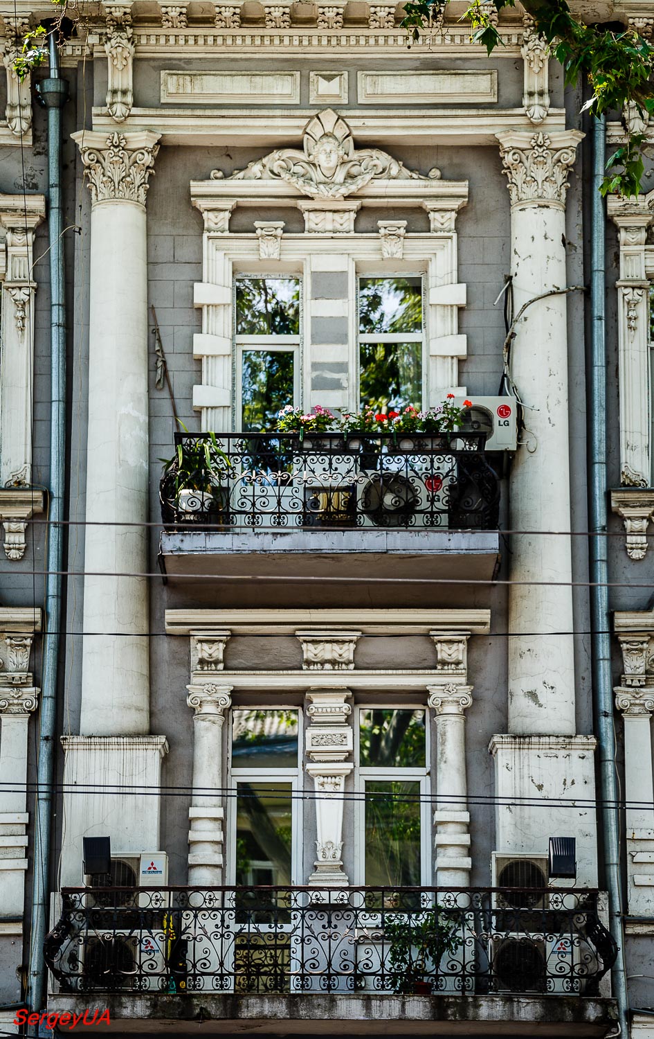 Odesa, Пушкінська вулиця, 34 / троїцька вулиця, 26
