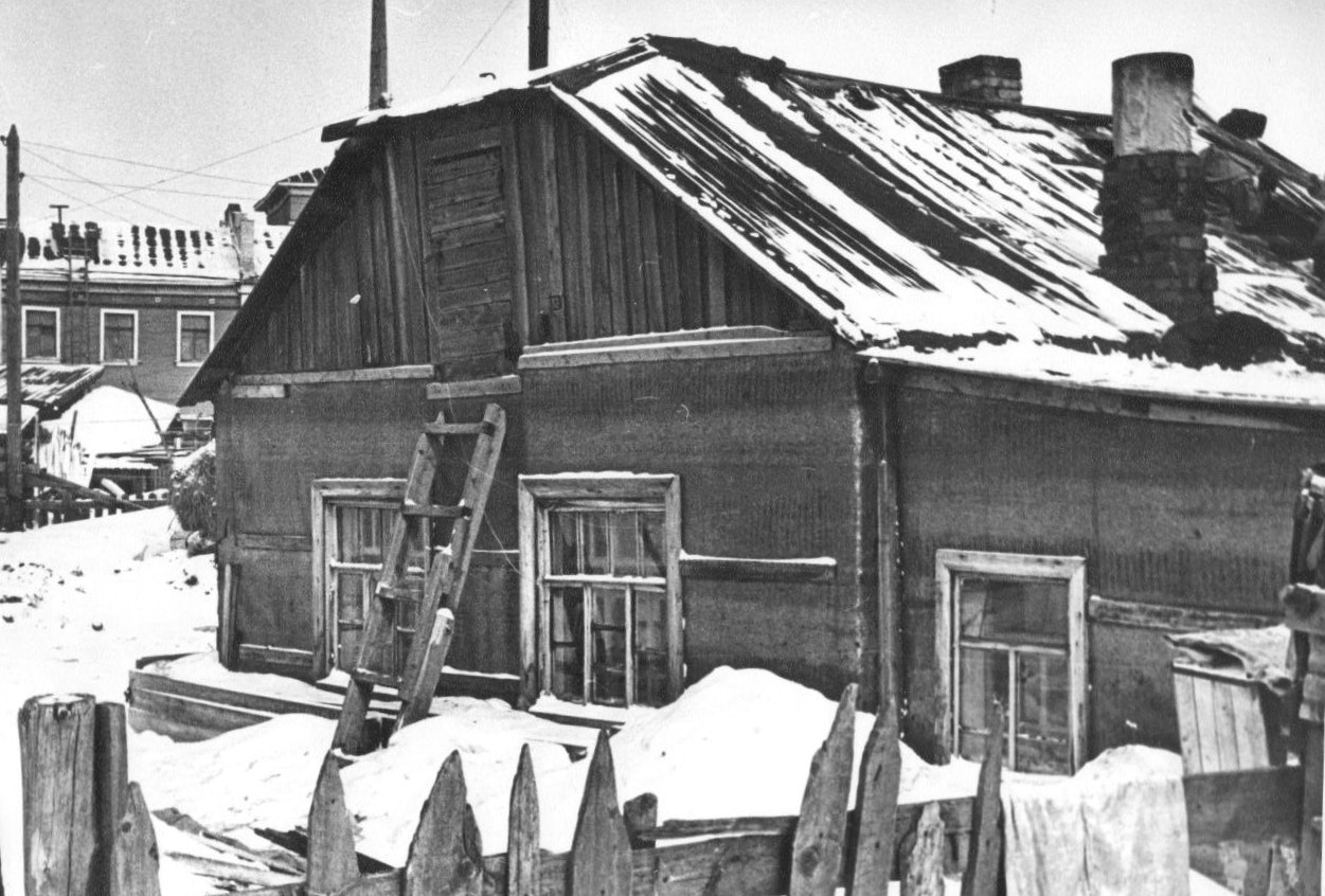 Нарьян-Мар, Улица Ленина, 17*