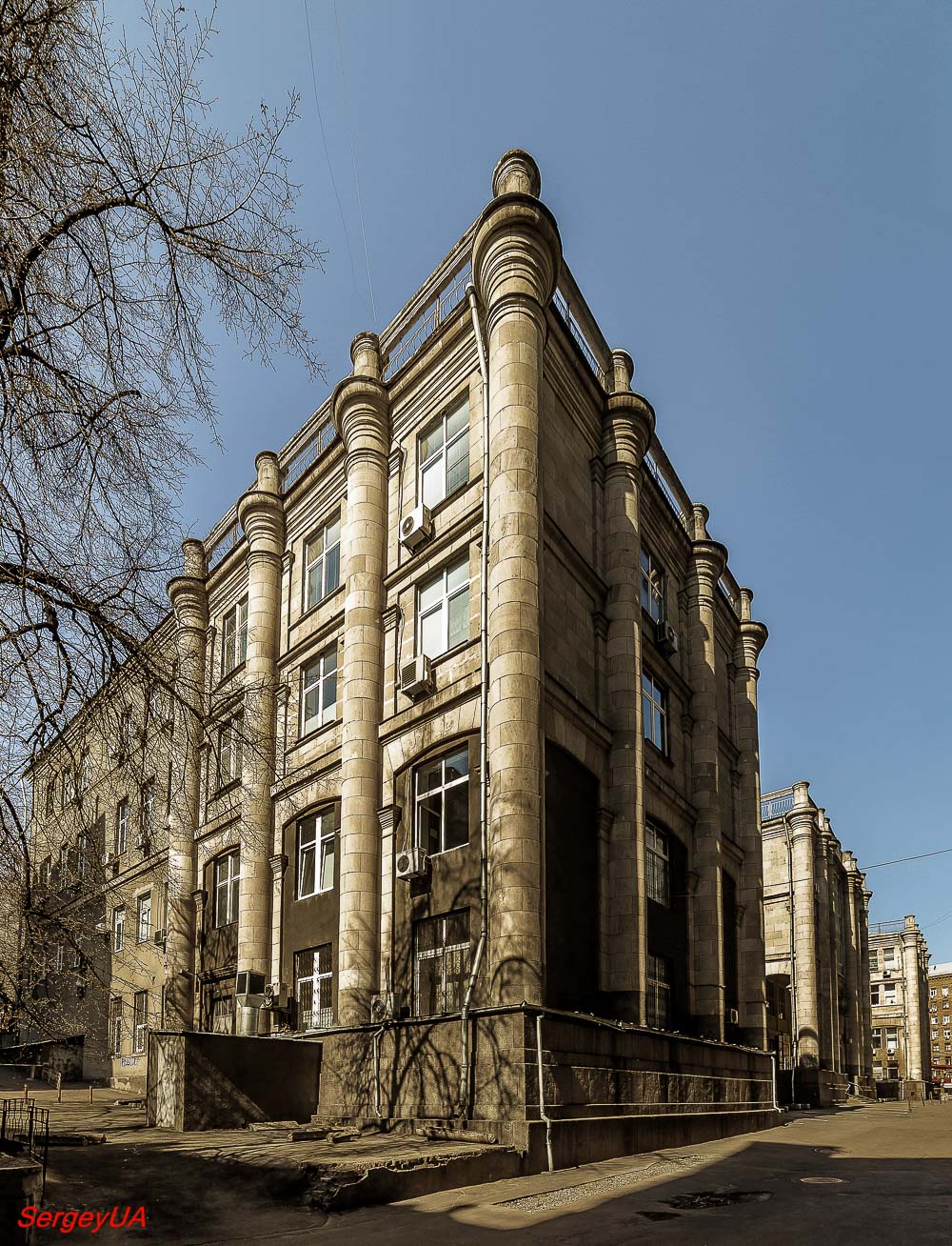 Kyiv, Улица Крещатик, 26