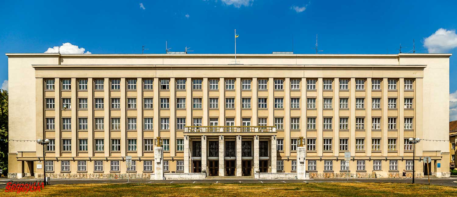 Ужгород, Народная площадь, 4