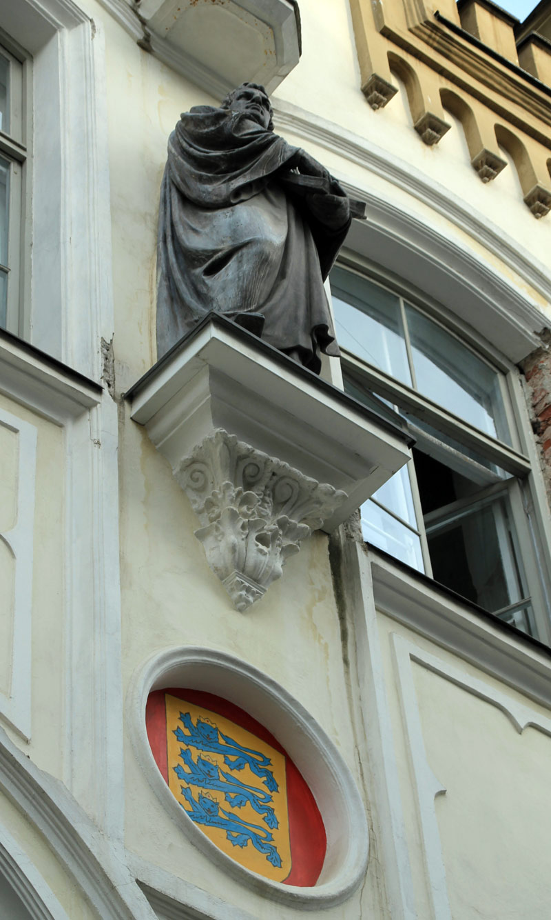 Tallinn, Pikk, 26 / Pühavaimu, 9