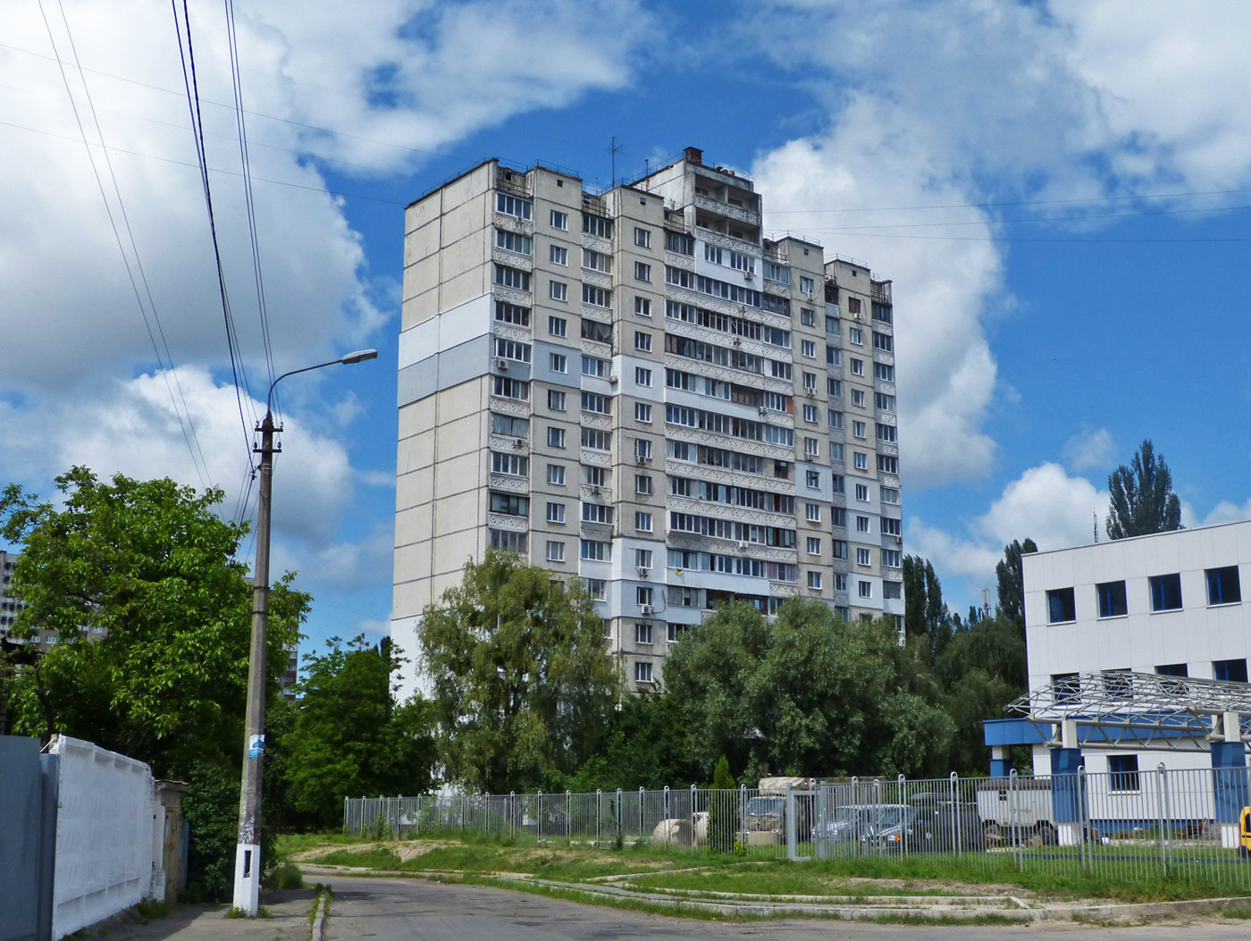 Киев, Улица Василия Стуса, 2
