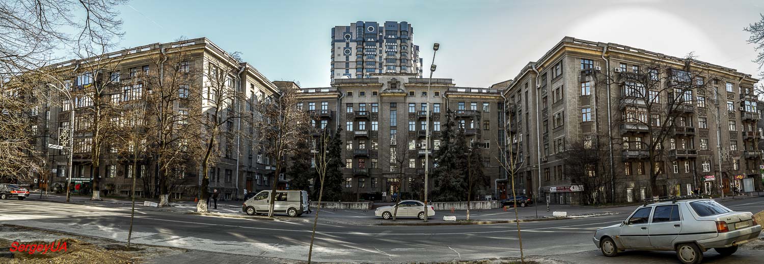 Киев, Институтская улица, 16