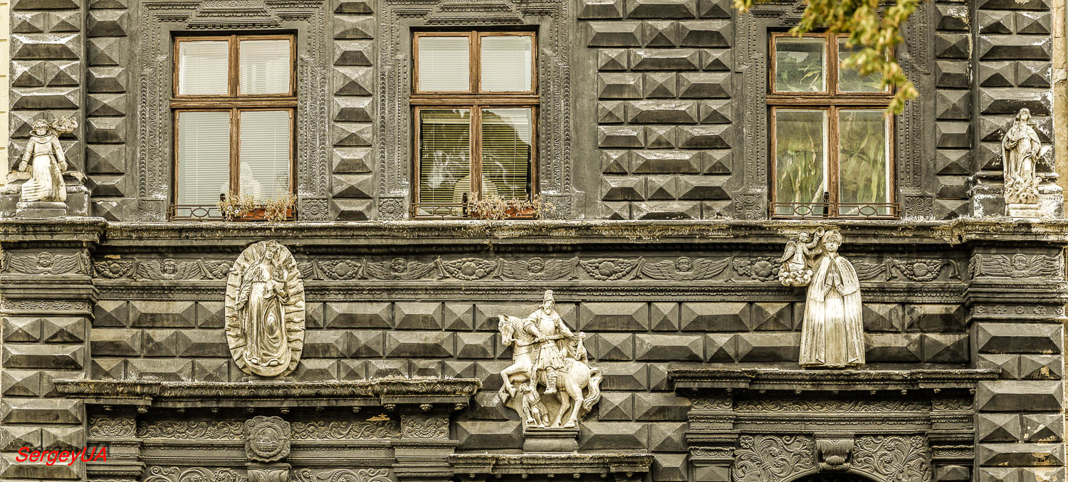 Lviv, Площадь Рынок, 4
