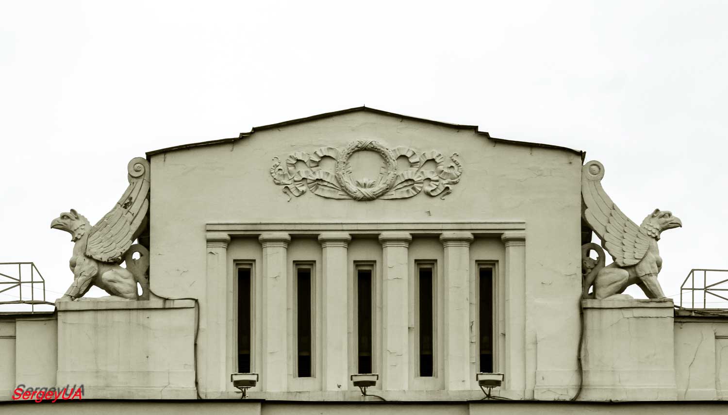 Киев, Контрактовая площадь, 2А