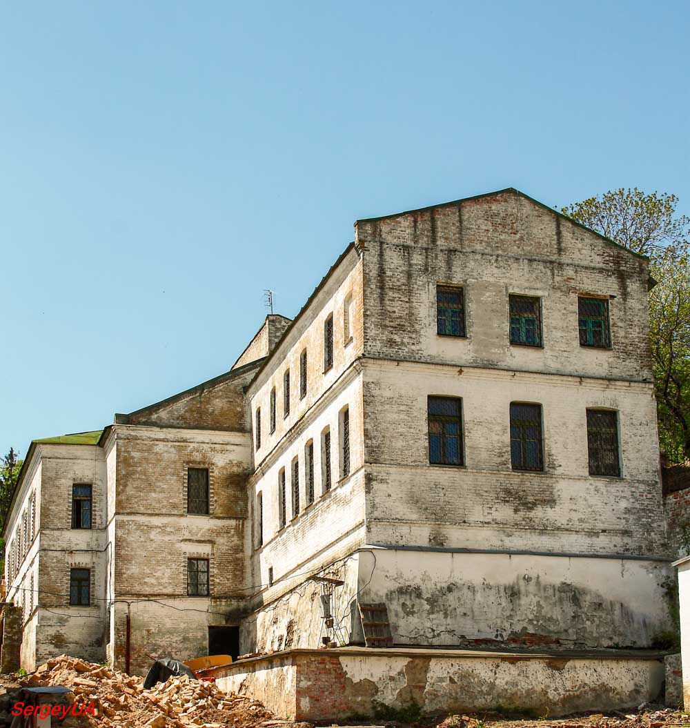 Киев, Лаврская улица, 9 корп. 31