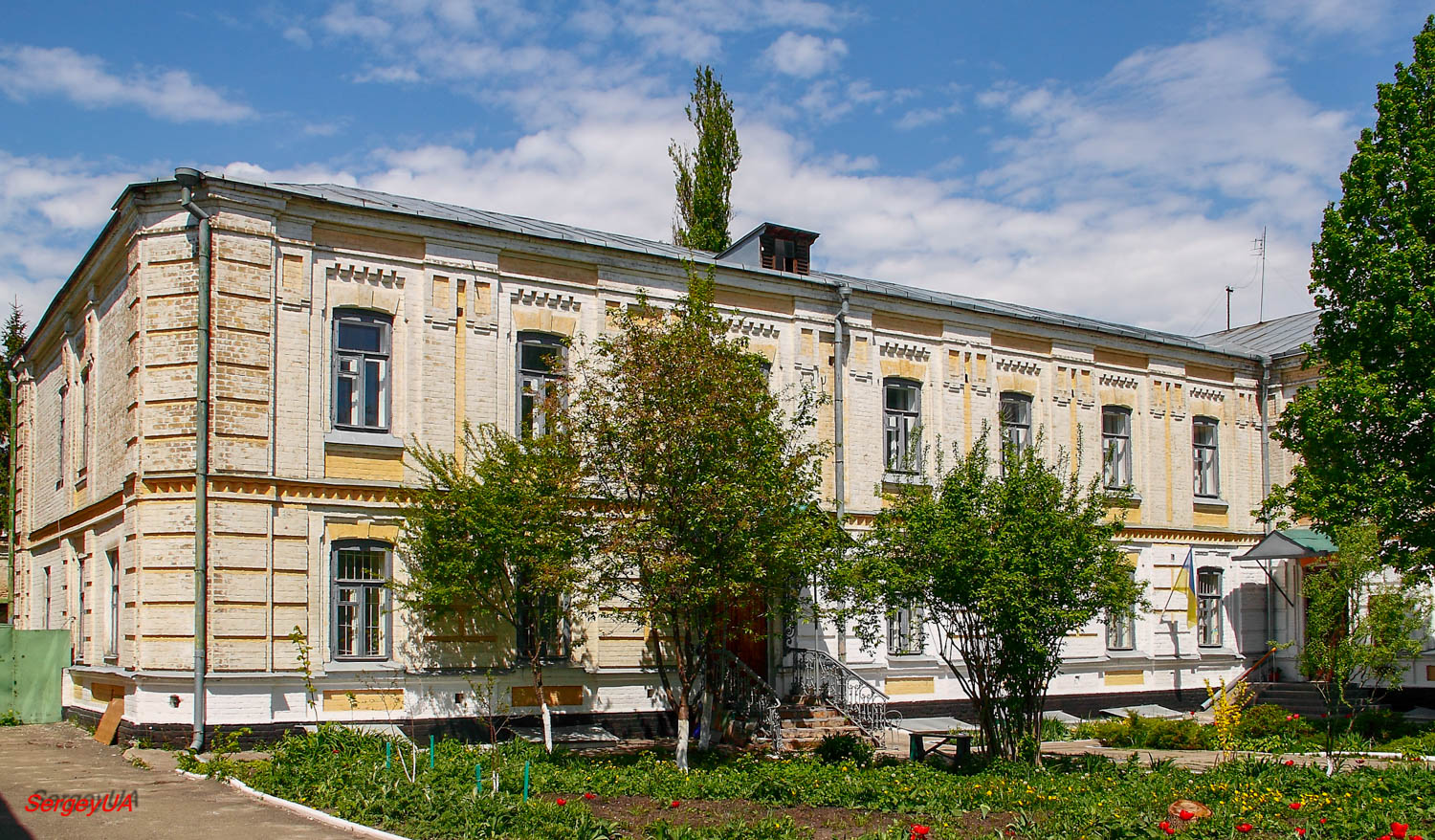 Киев, Лаврская улица, 9 корп. 24