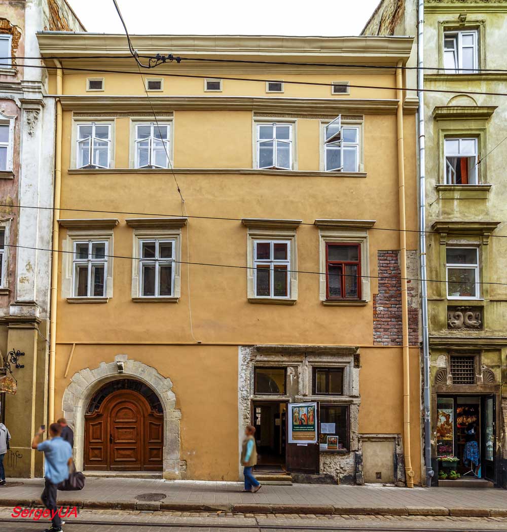 Lviv, Русская улица, 10