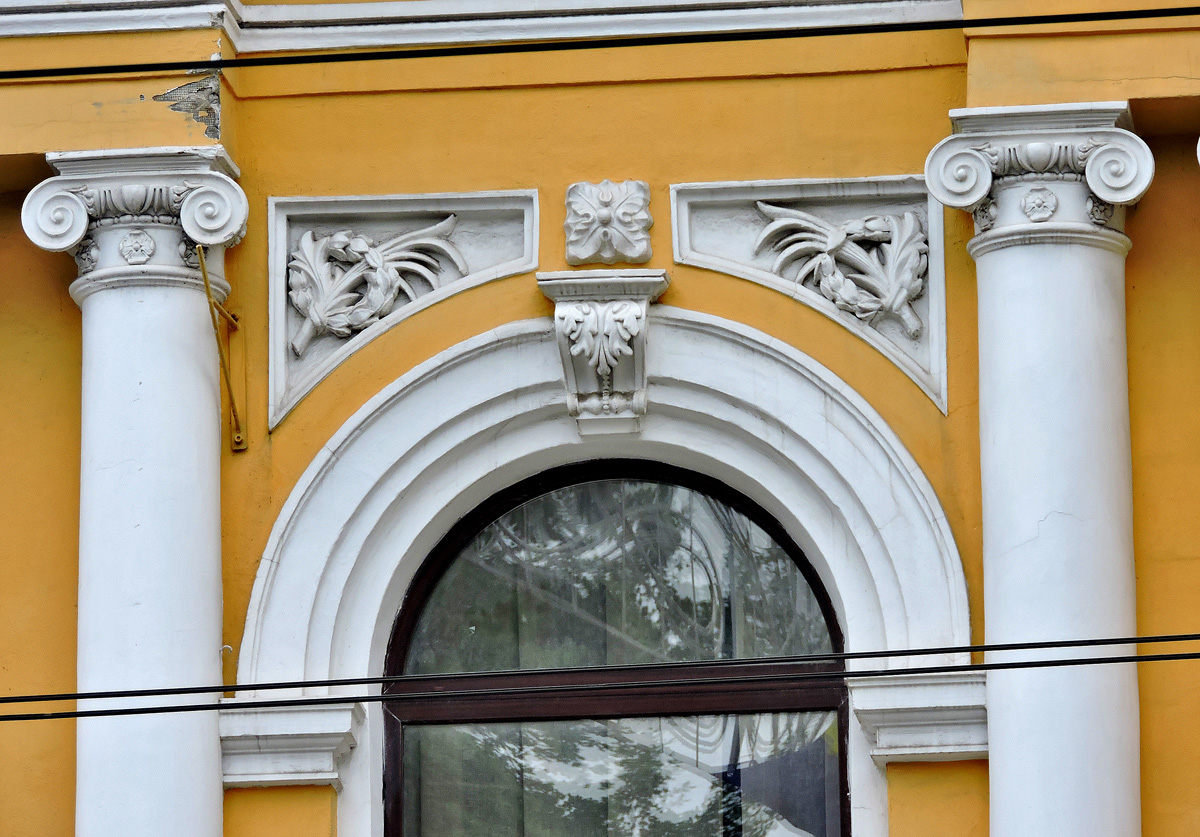 Харьков, Сумская улица, 9 / Рымарская улица, 12