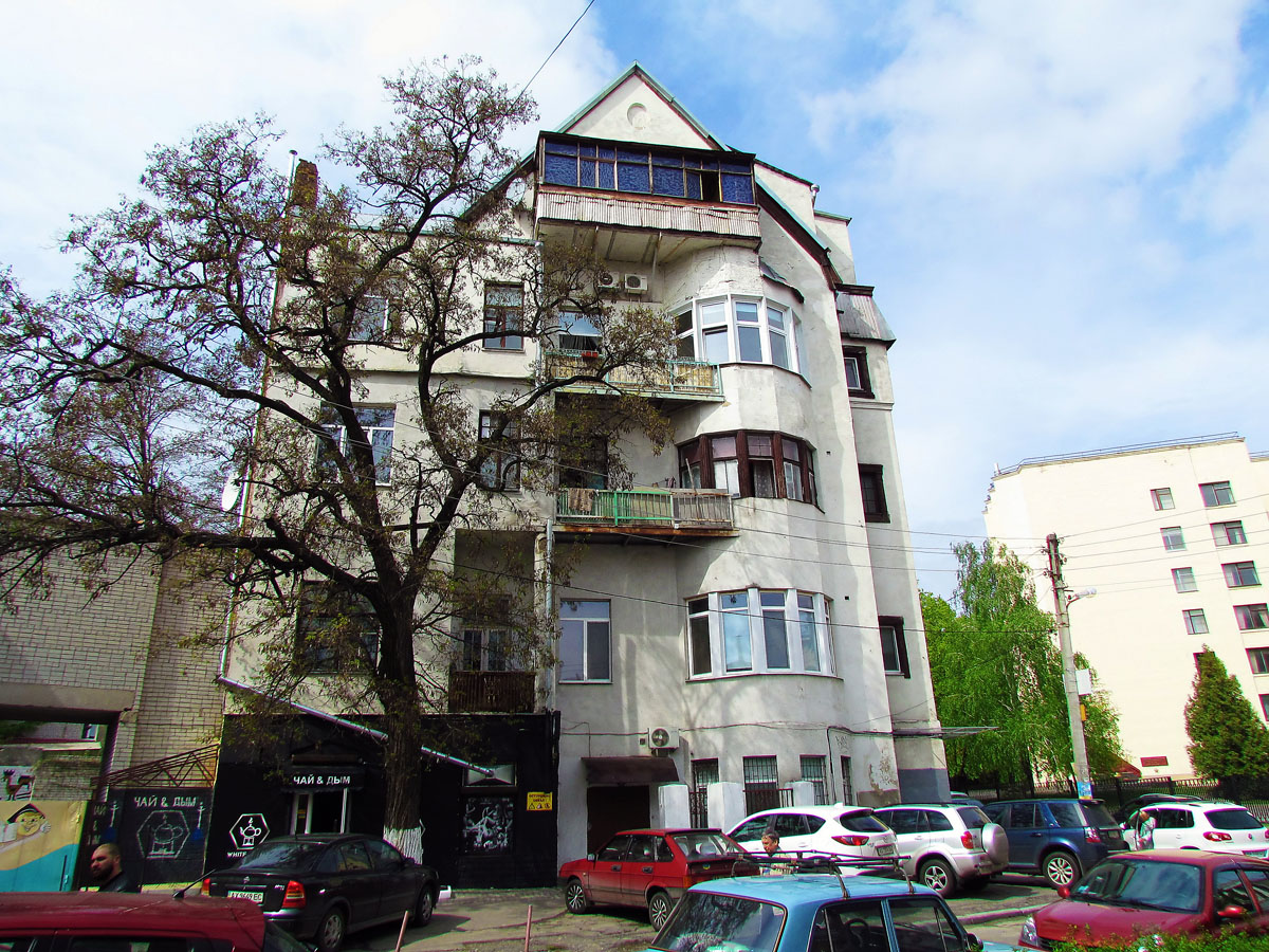 Харкiв, Улица Маршала Бажанова, 14