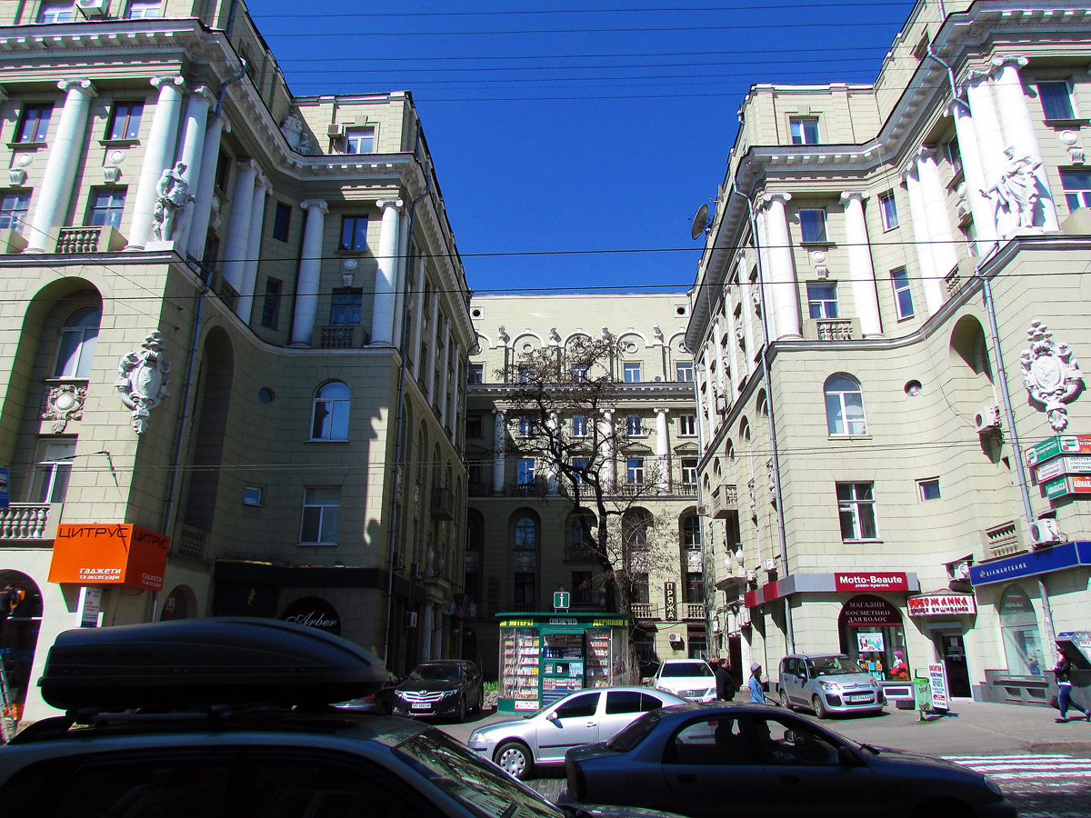 Харьков, Сумская улица, 17 / Рымарская улица, 22