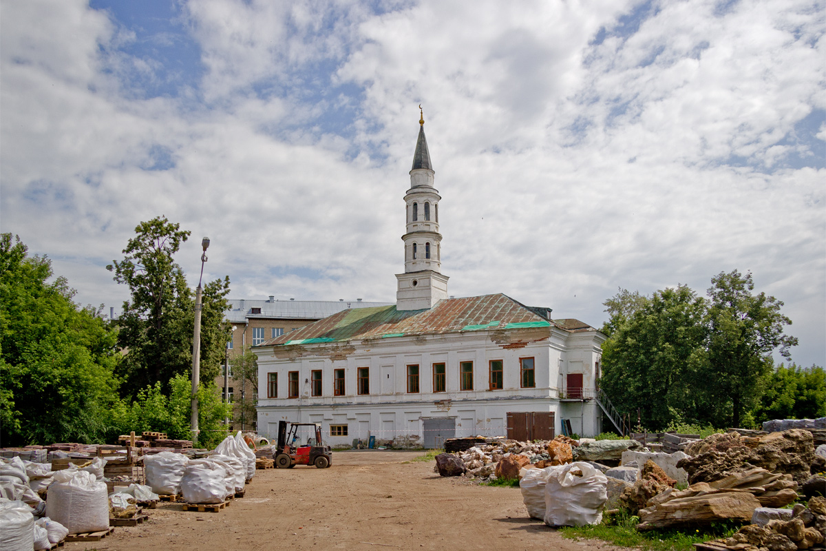 Казань, Улица Мазита Гафури, 34А корп. 1
