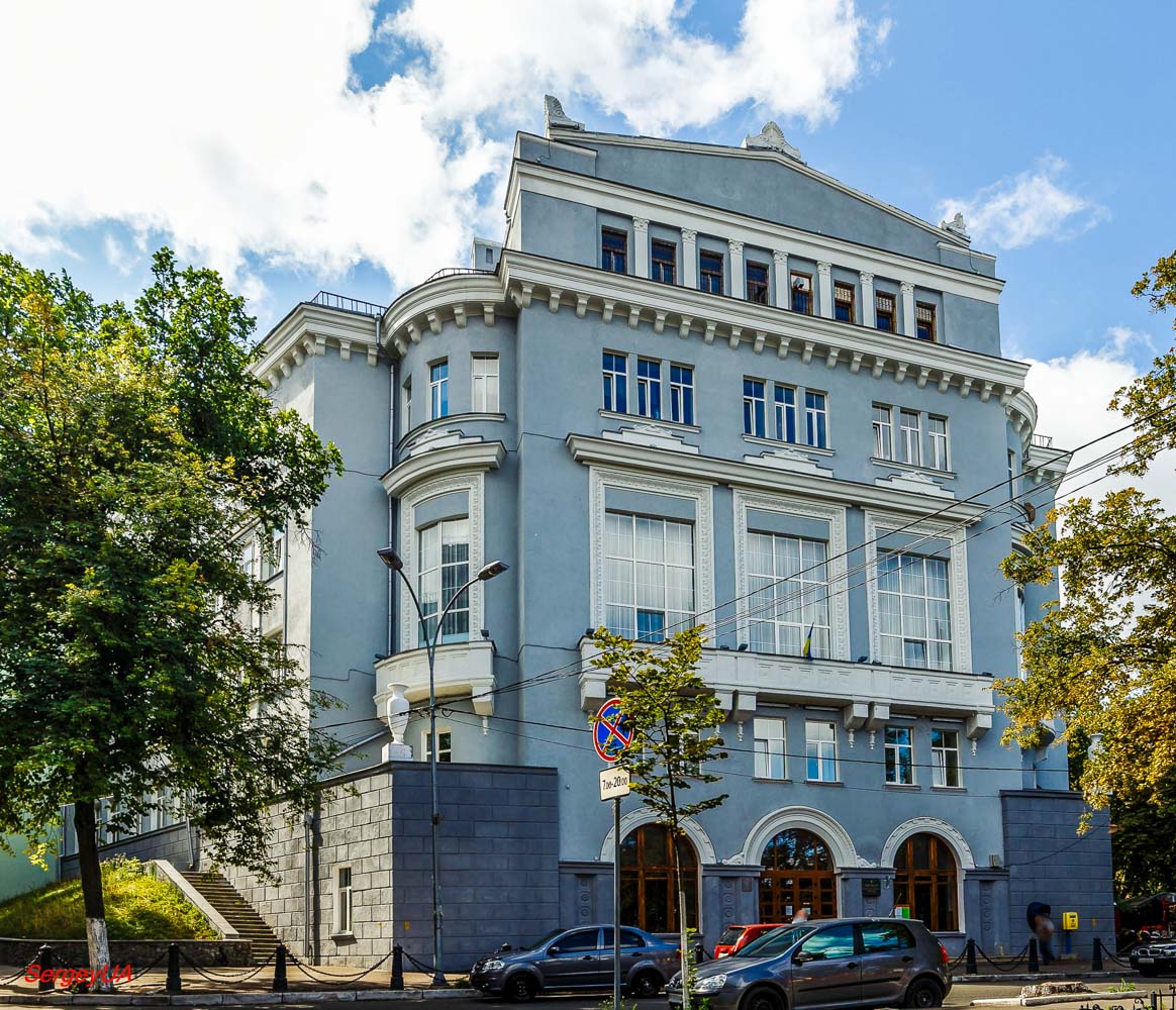 Киев, Владимирская улица, 1