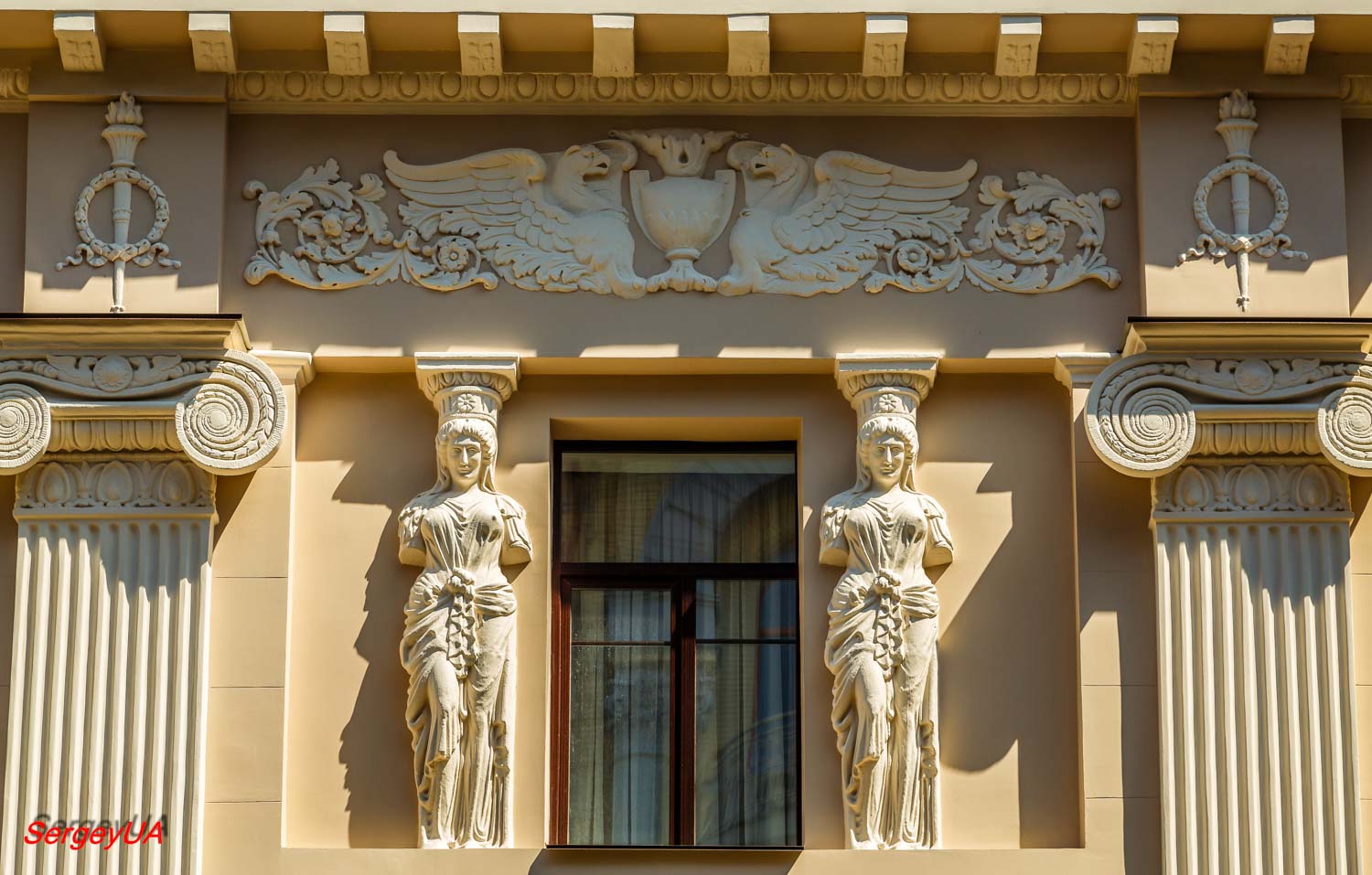 Киев, Улица Филиппа Орлика, 3
