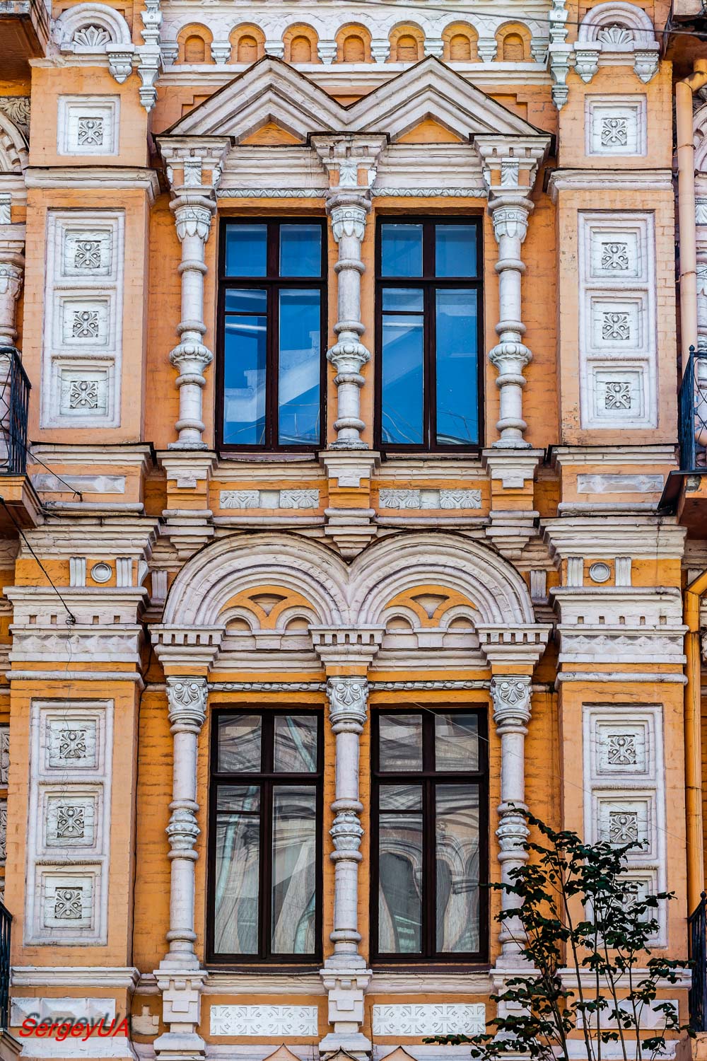 Kyiv, Улица Архитектора Городецкого, 6