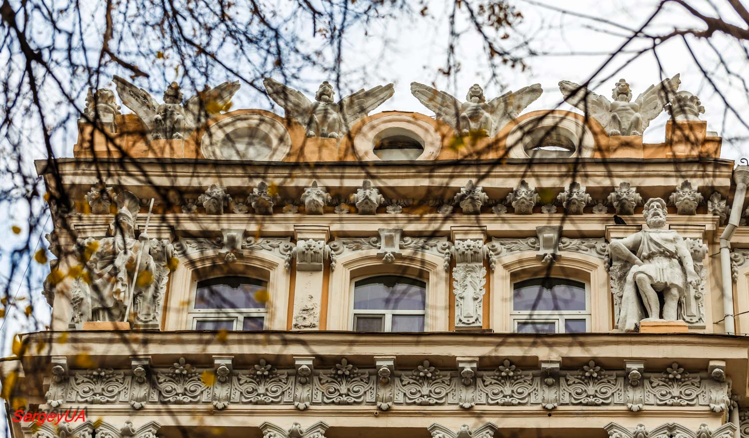 Киев, Улица Архитектора Городецкого, 9