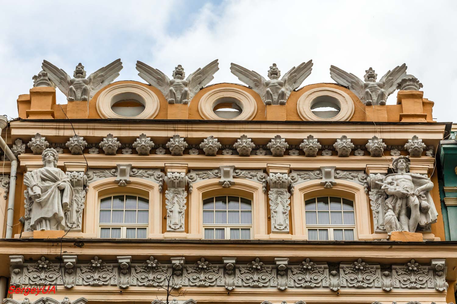 Киев, Улица Архитектора Городецкого, 9