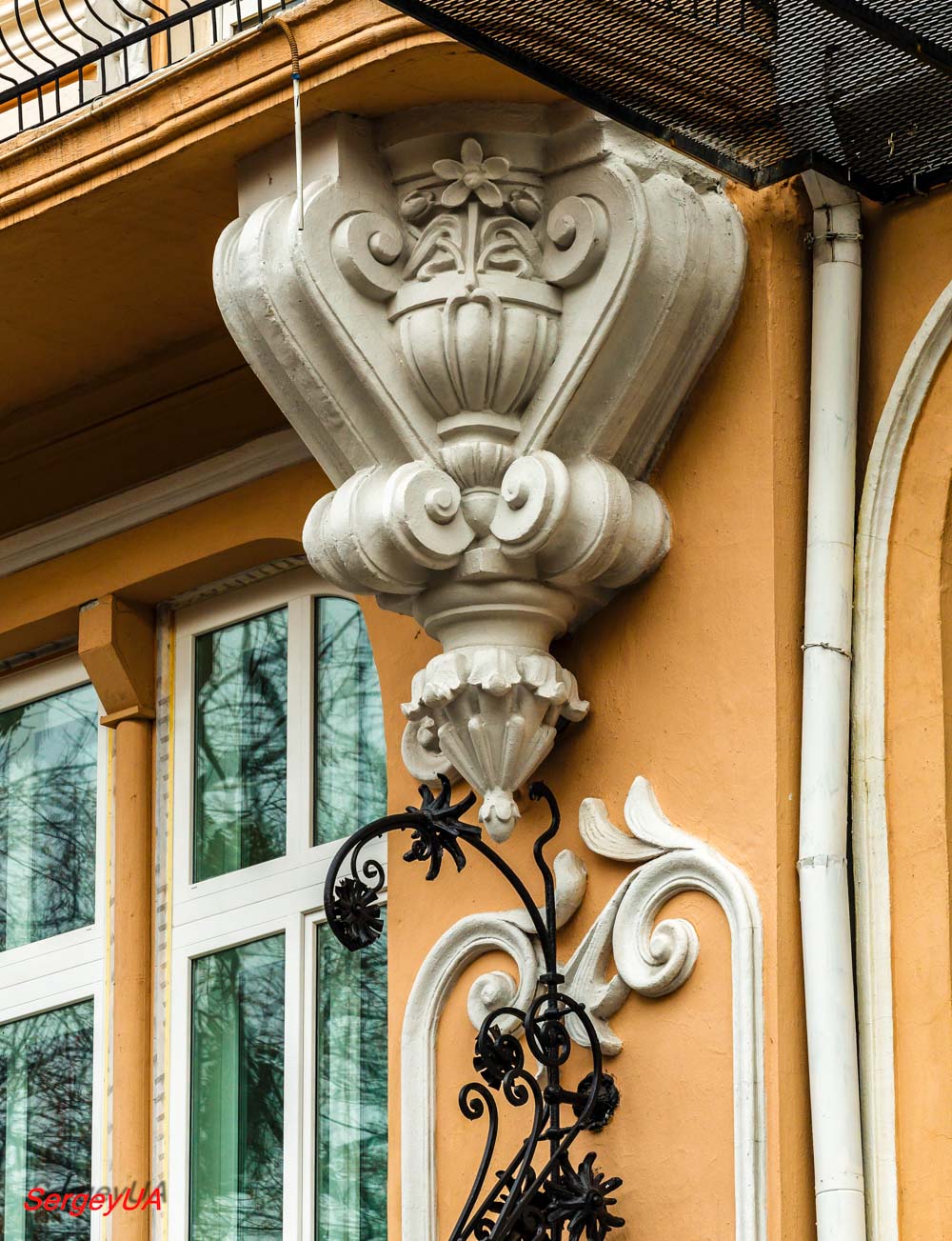 Киев, Улица Архитектора Городецкого, 9