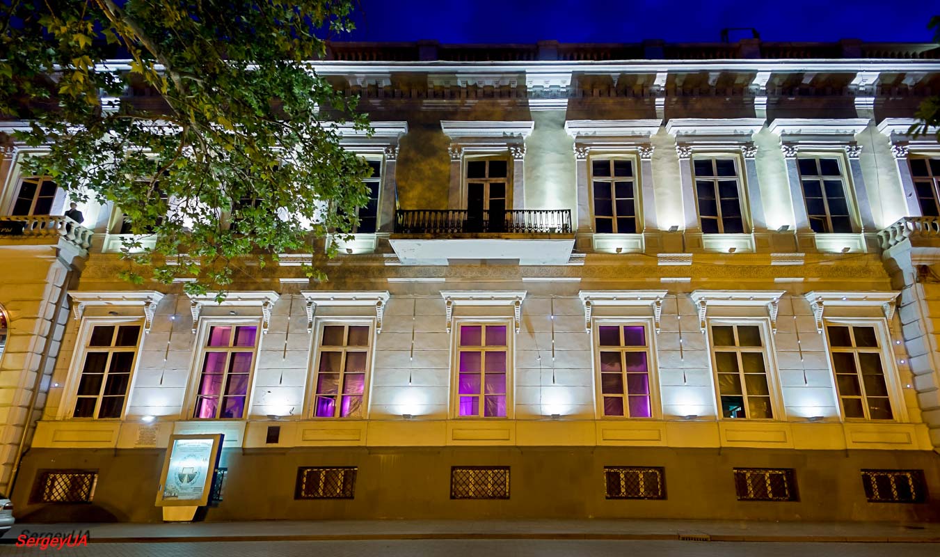 Odesa, Приморський бульвар, 9