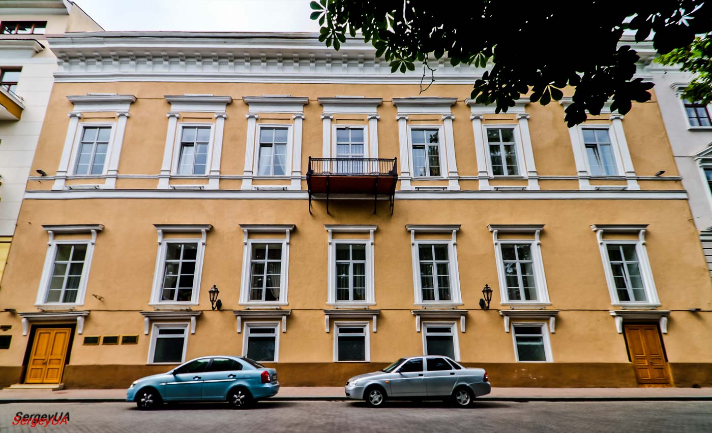Одесса, Приморський бульвар, 13