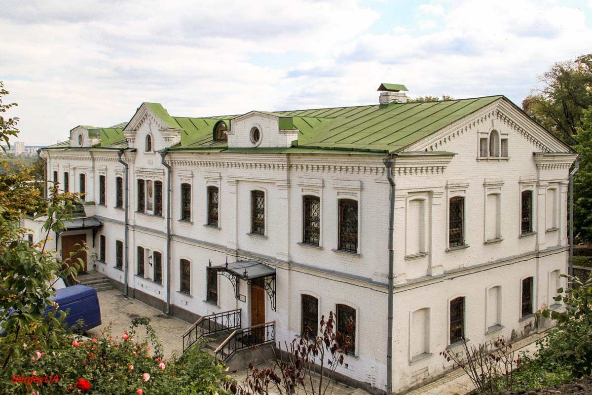 Киев, Лаврская улица, 9 корп. 45 Киев, Лаврская улица, 9 корп. 45