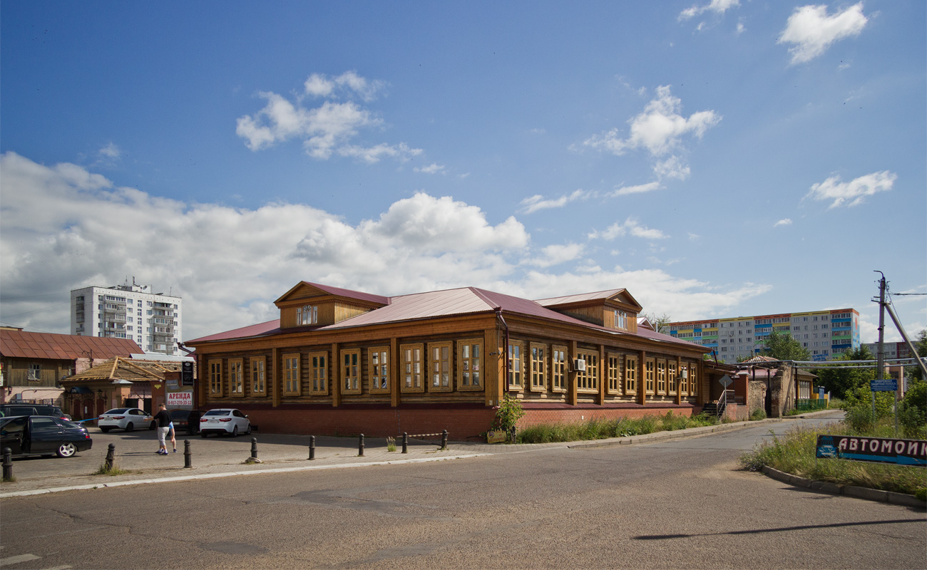 Набережные Челны, Центральная улица, 78; Центральная улица, 76 Набережные Челны, Центральная улица, 78; Центральная улица, 76