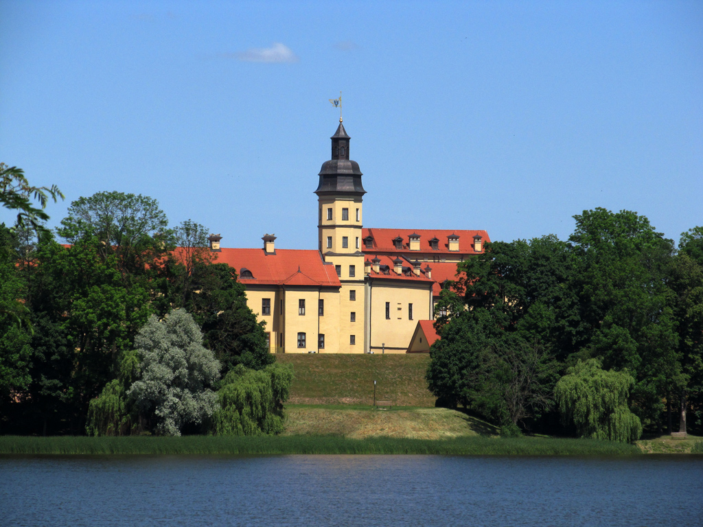 Несвиж, Замковая улица, 2