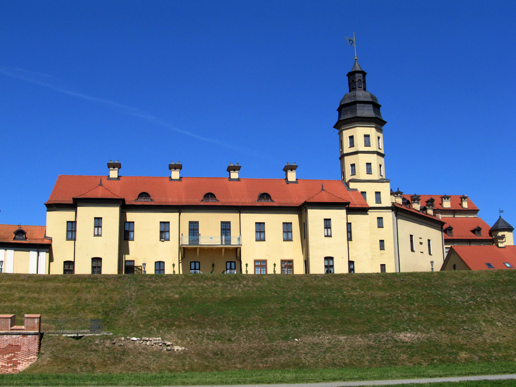 Несвиж, Замковая улица, 2
