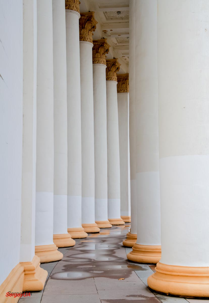 Киев, Проспект Академика Глушкова, 1 корп. 1