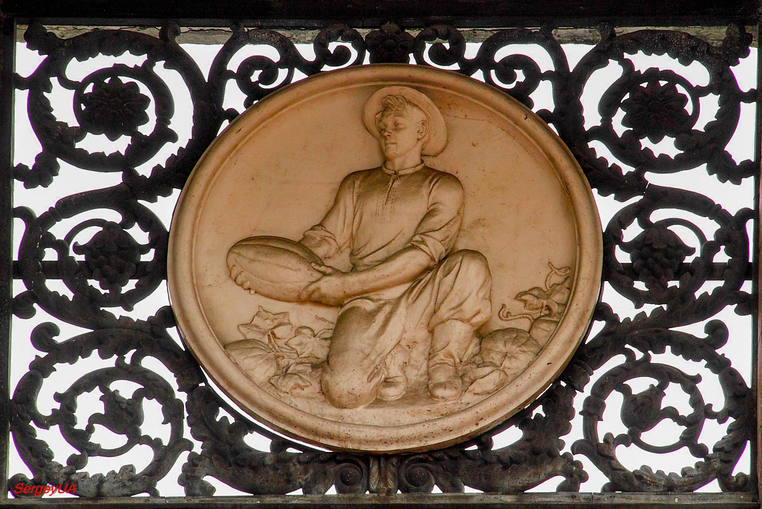 Киев, Проспект Академика Глушкова, 1 корп. 8