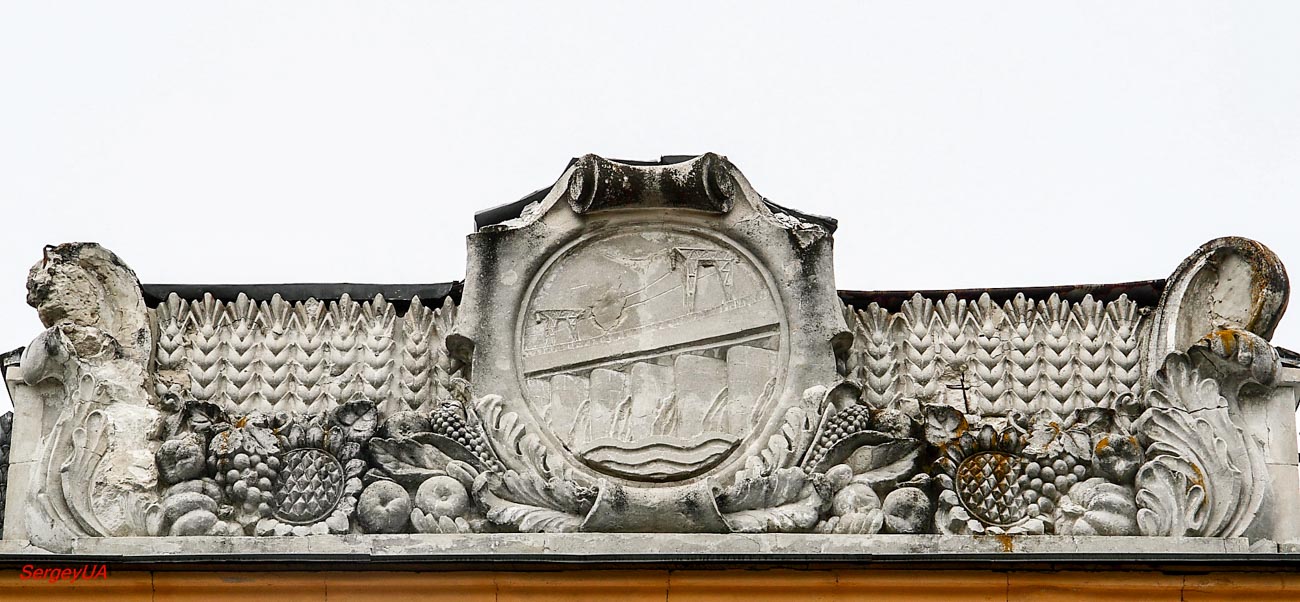 Киев, Проспект Академика Глушкова, 1 корп. 5
