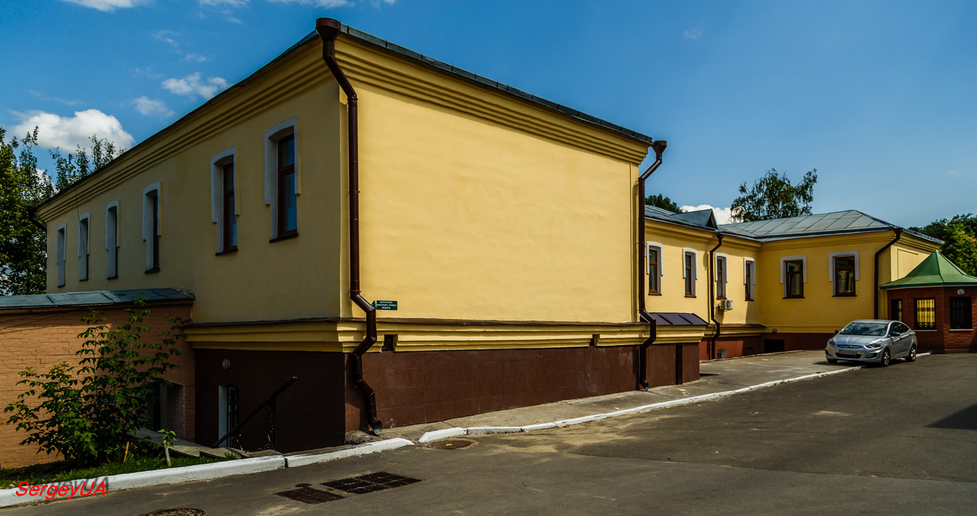 Киев, Лаврская улица, 9 корп. 64