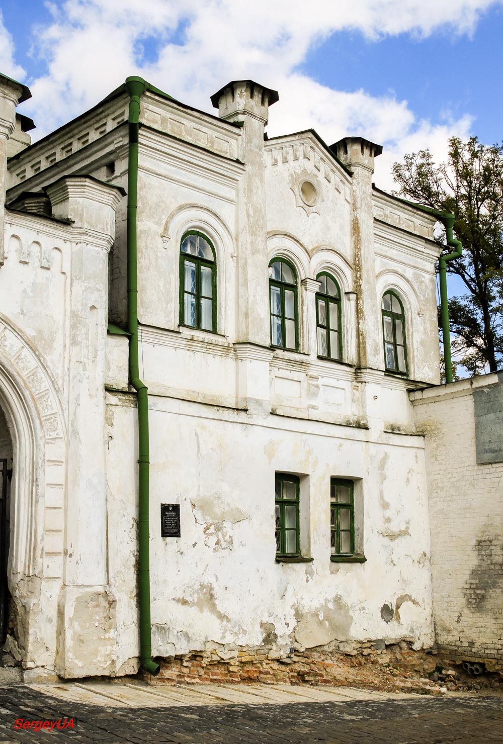 Киев, Лаврская улица, 9 корп. 10
