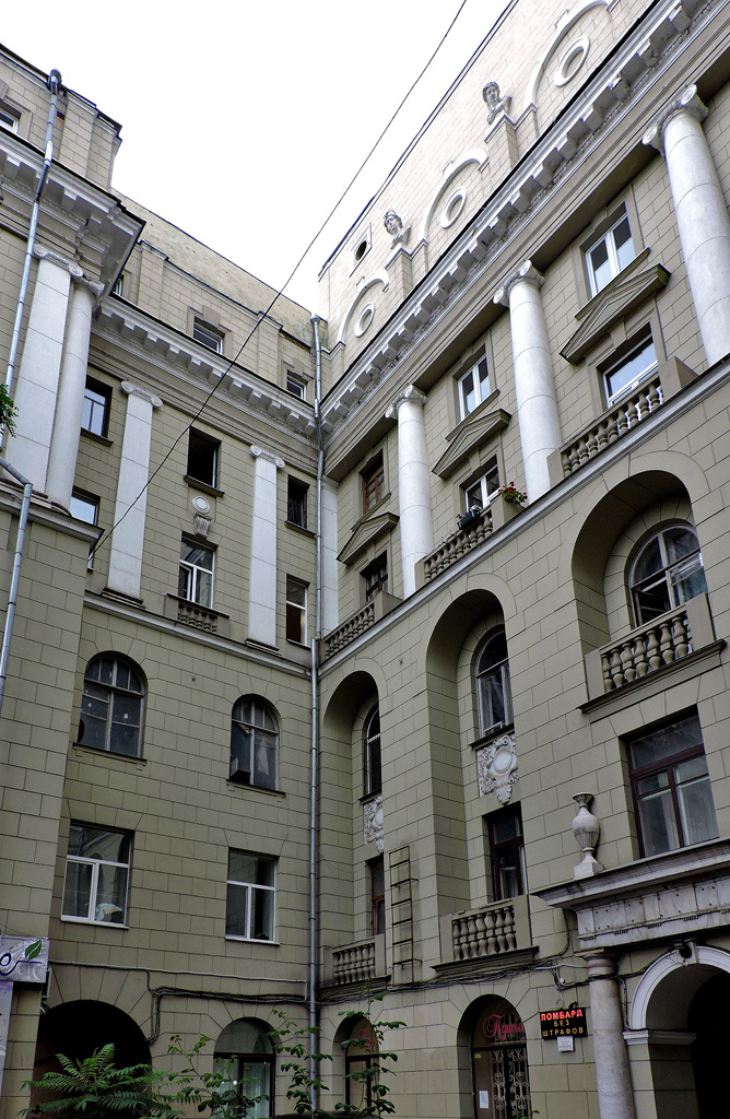 Харьков, Сумская улица, 17 / Рымарская улица, 22