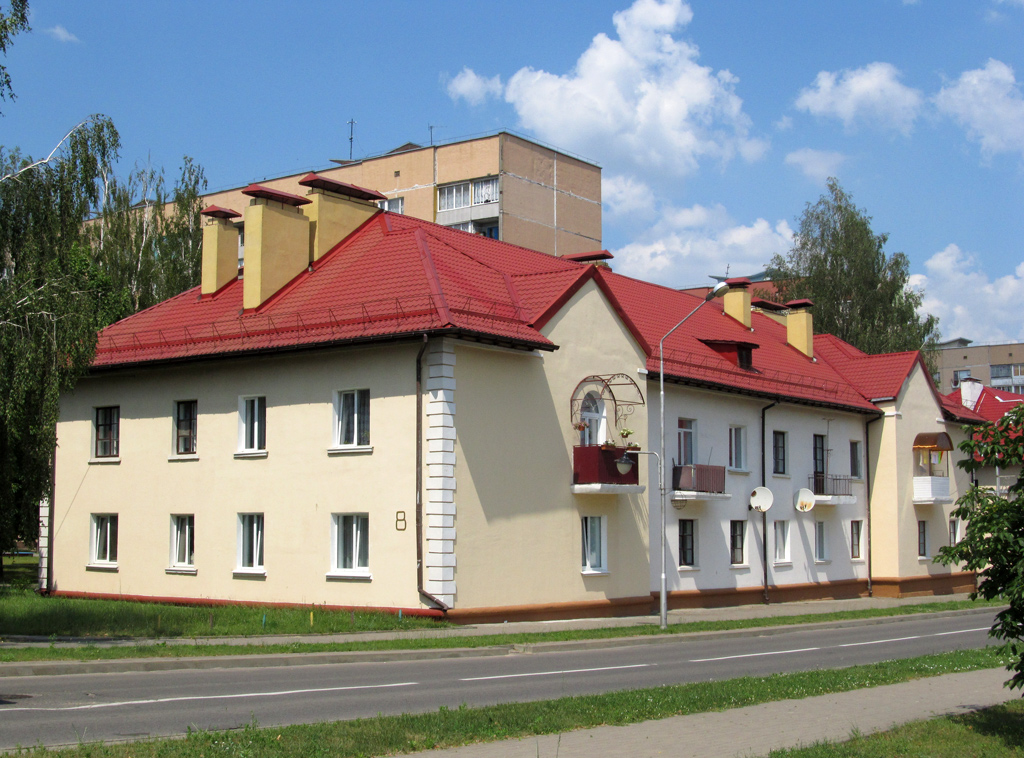 Слоним, Улица Доватора, 8