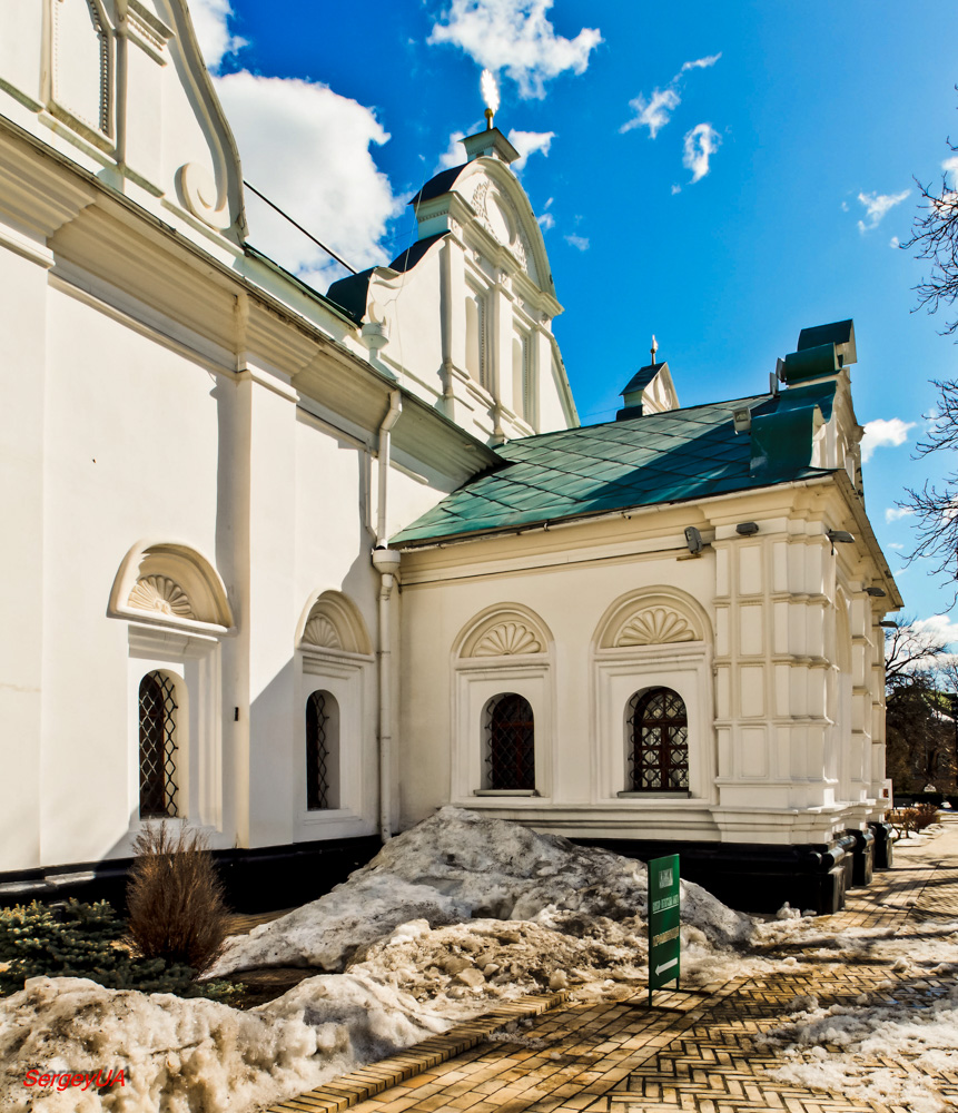 Киев, Лаврская улица, 9 корп. 12